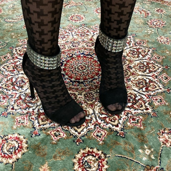 Gucci crystal ankle cuff heels - Picture 4 of 17